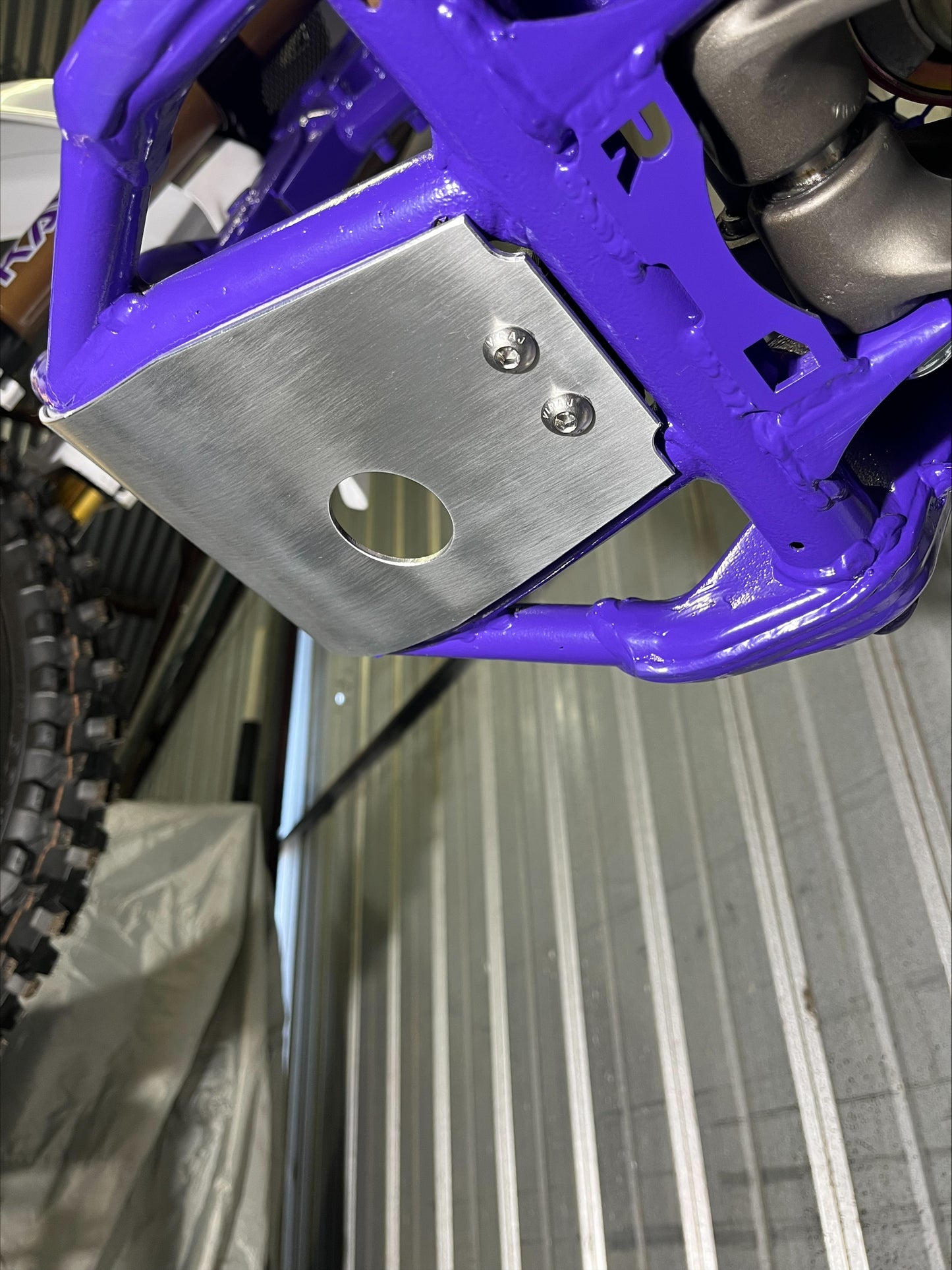1993-1995 YZ125 skid plate